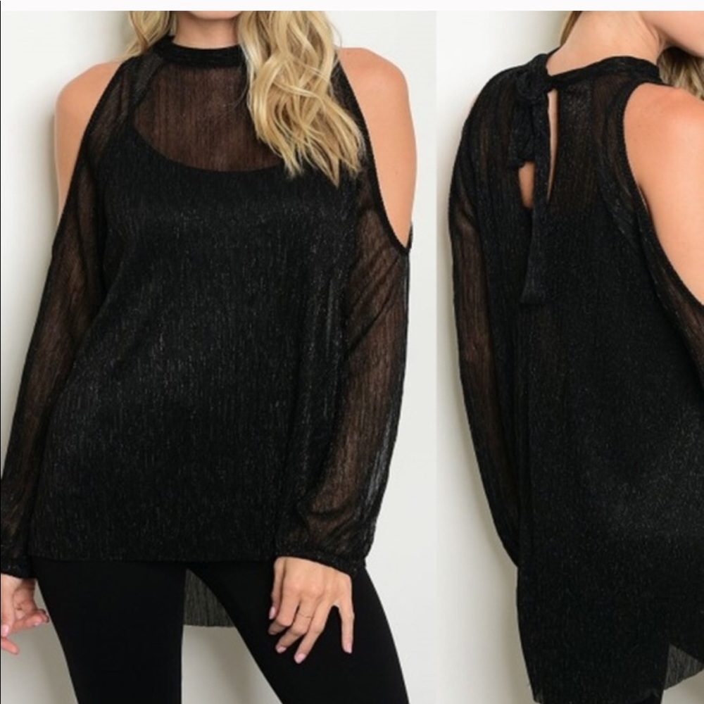 🎉 1 left!! 🖤 Cold Shoulder Sheer Black Top 🖤